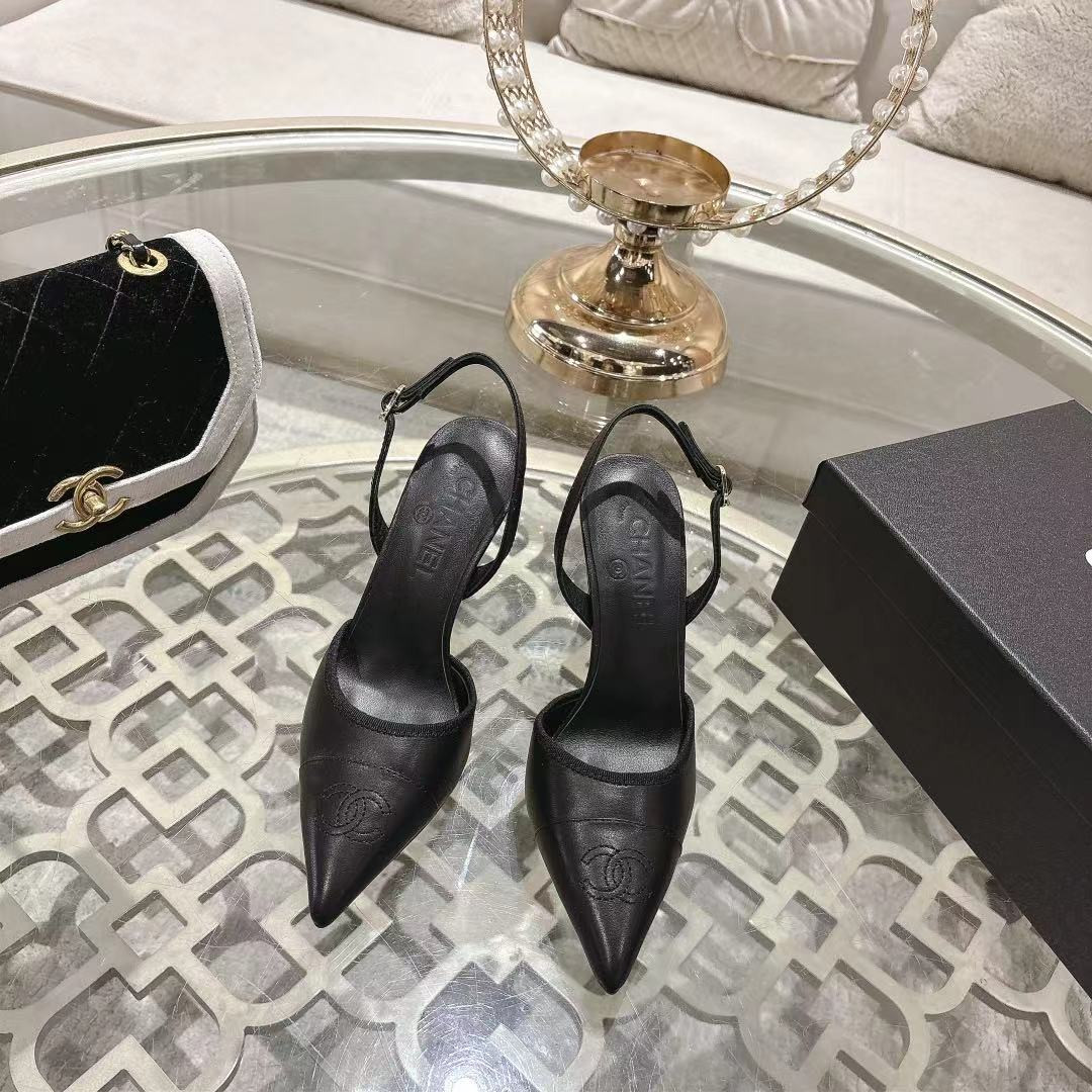 ua Ch**el slingbacks