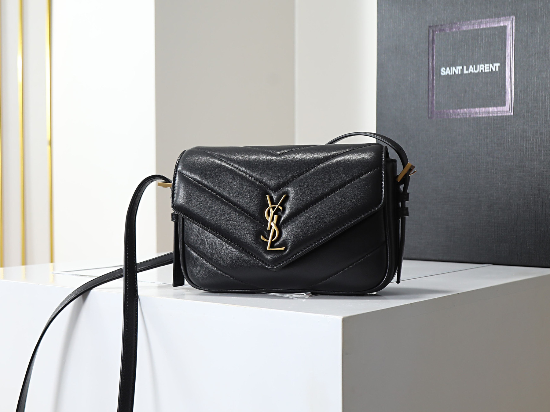 YSL LOULOU toy crossbody in MATELASSÉ lambskin 21x14x5cm