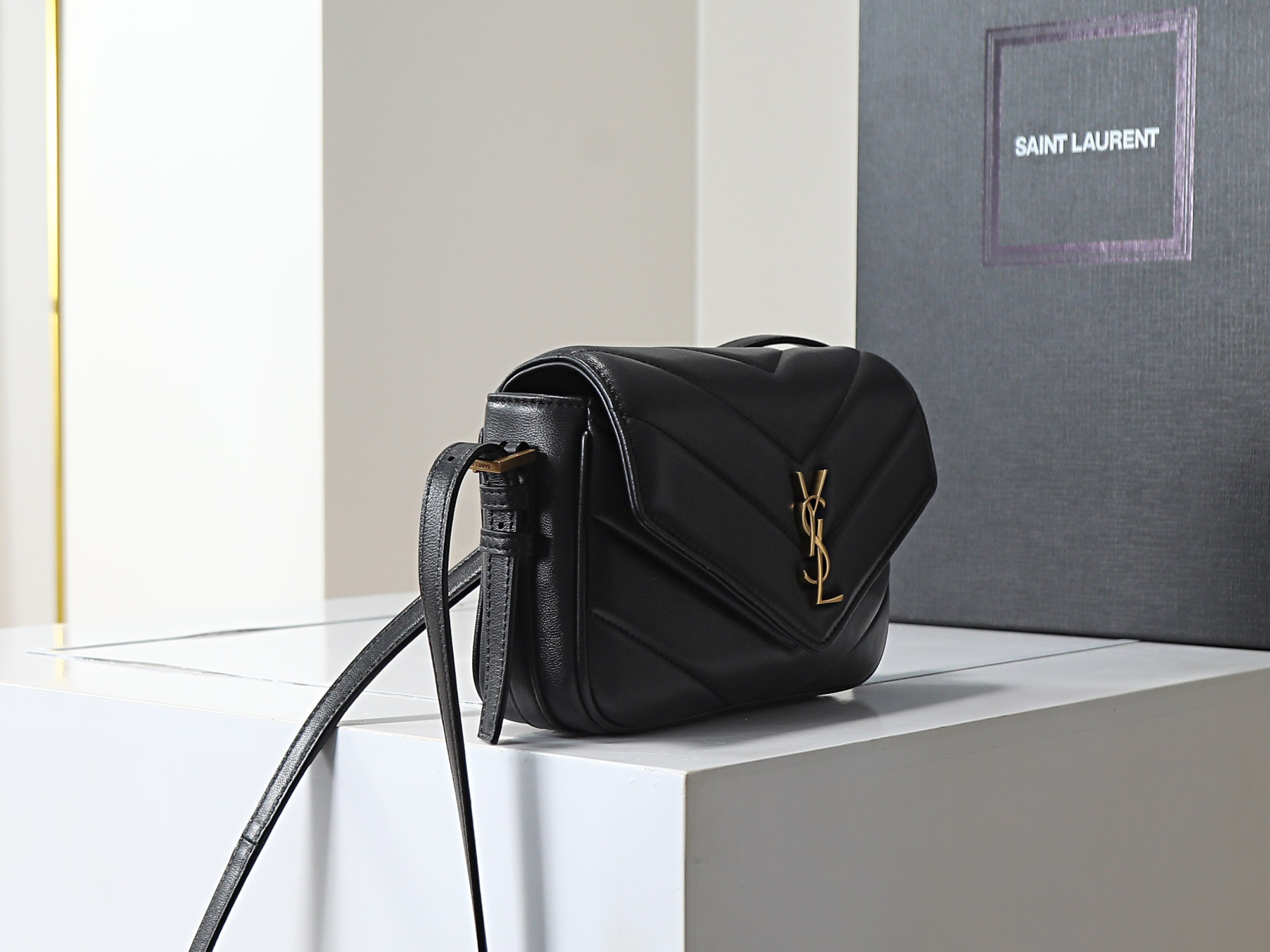 YSL LOULOU toy crossbody in MATELASSÉ lambskin 21x14x5cm