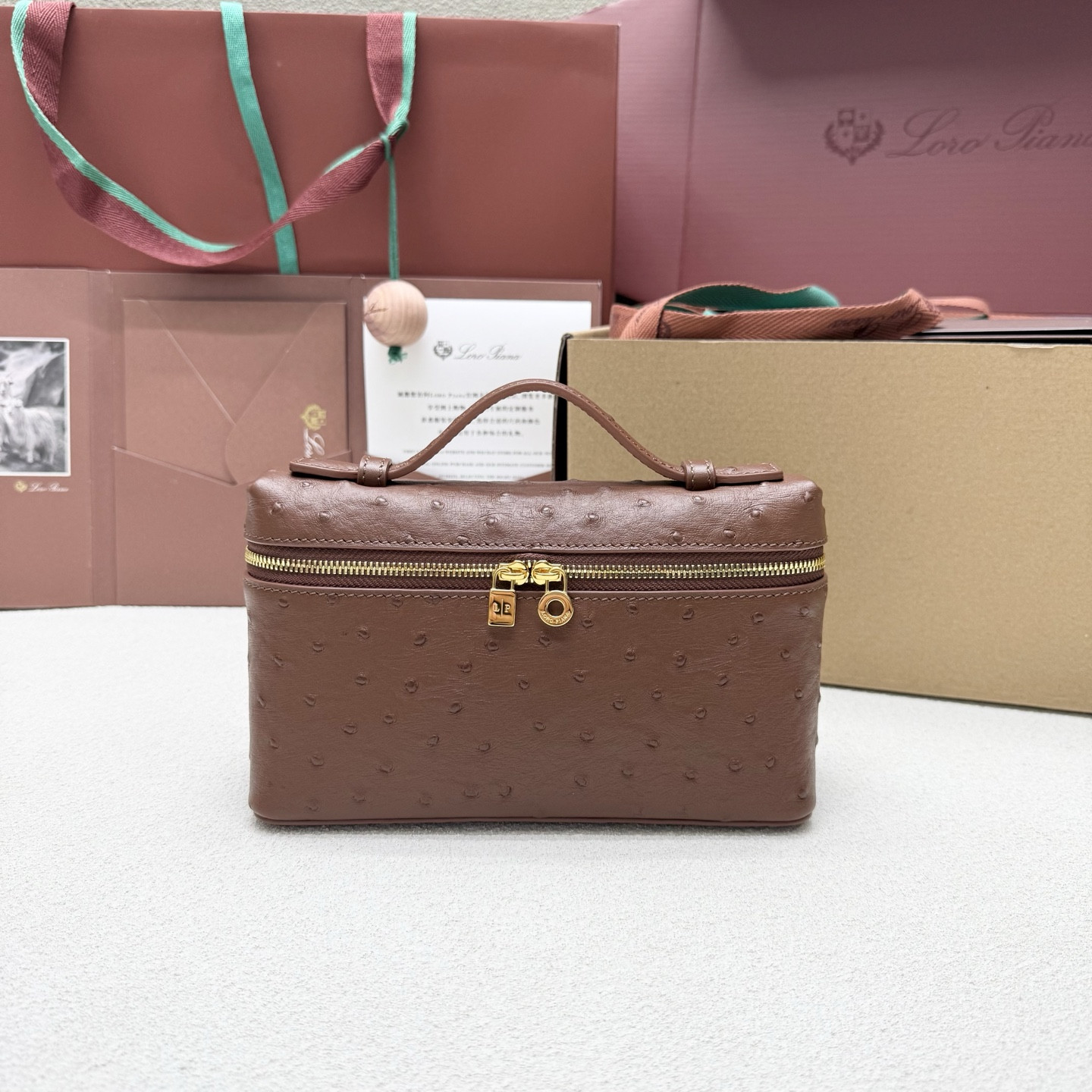 Loro Piana Extra Pocket L19 11 x 19 x 6.5 cm
