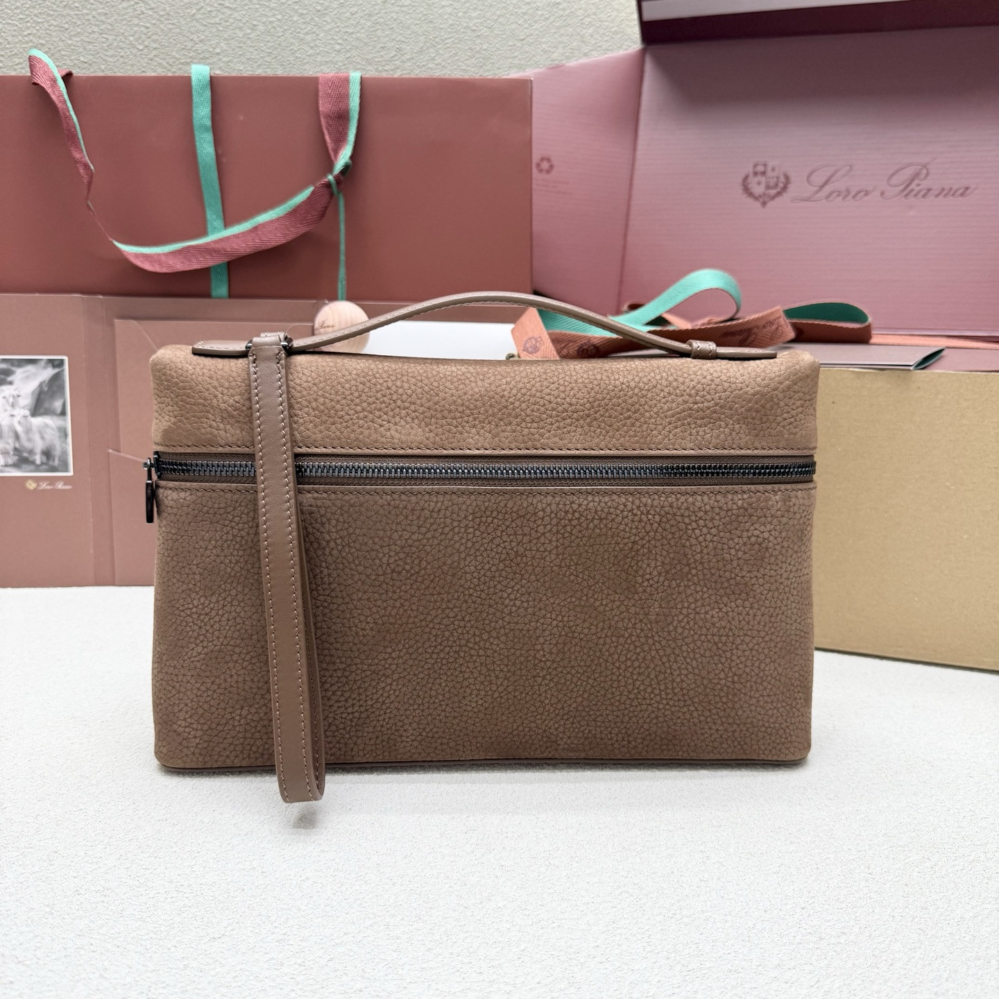Loro Piana Extra pouch L29 29x18x5cm