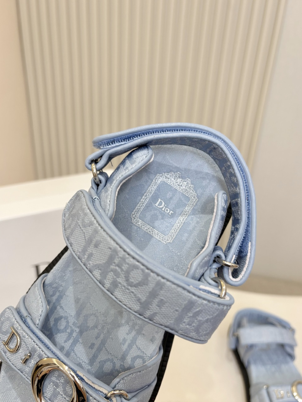 ua D10r myD10r sandal