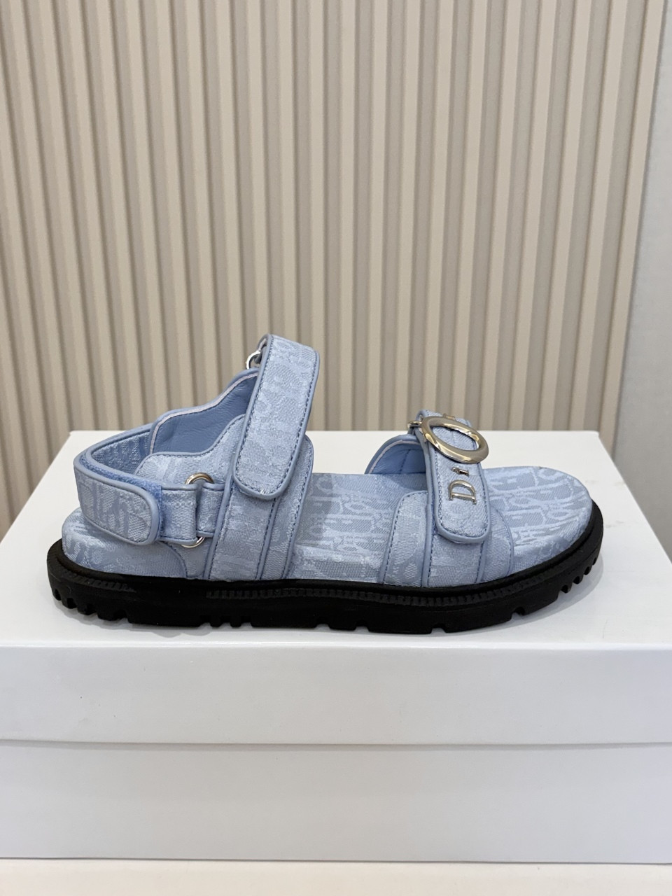ua D10r myD10r sandal